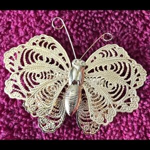 Filagree Gold Tone BUTTERFLY MOTH Brooch Lapel Pin